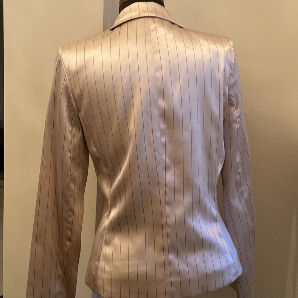 Devan Blazer - image 4